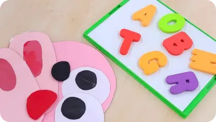 動物とアルファベットの写真